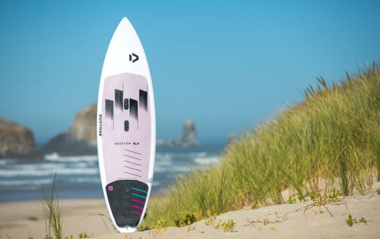 44210-3402_Deska_Kiteboarding_Duotone_2021_Waveboard_Surf_Session_SLS_Pic.png