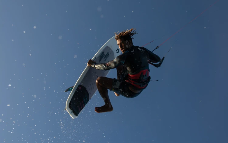 44210-3412_Deska_Kiteboarding_Duotone_2021_Wave_Surf_Voke_SLS_Strapless.png