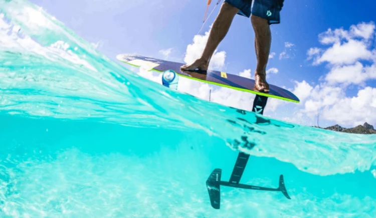44900-3453_Deska_Duotone_2019_Kite_Foiling_Foilboarding_Free_Foilboard.png