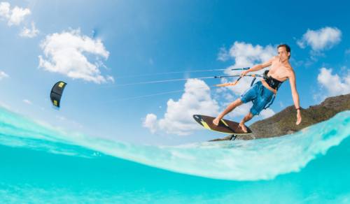 44900-3505_Duotone_Kiteboarding_Foiling_Foil_Spirit_Carve_950_90_action.png
