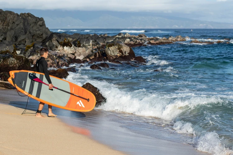 13200-1302_Wiosło_Fanatic_Paddle_Sup_Foil_Carbon_80_Fix_action.jpg
