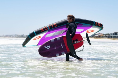 Deska-do-WingFoil-Fanatic-SkyWing-2022.jpg