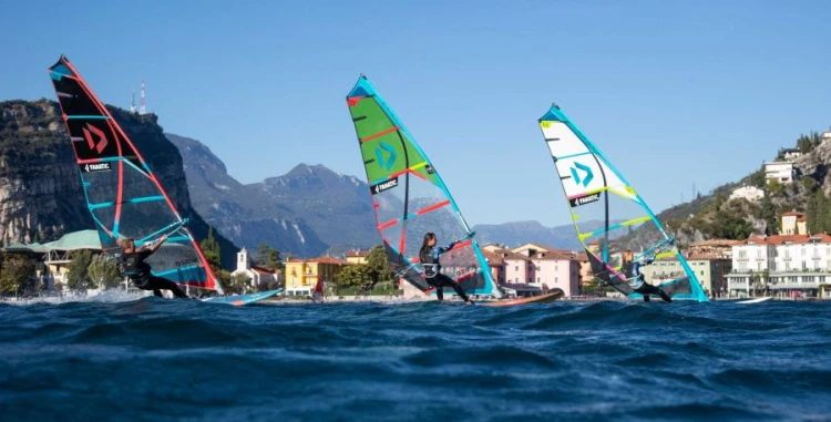 Duotone_2022_E_Pace_Windsurfing-Sails-New-Model.jpg