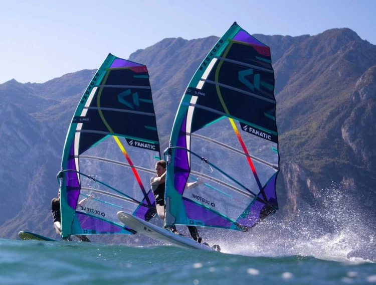 Duotone-S-Pace-Race-and Slalom-Sail.2022.jpg