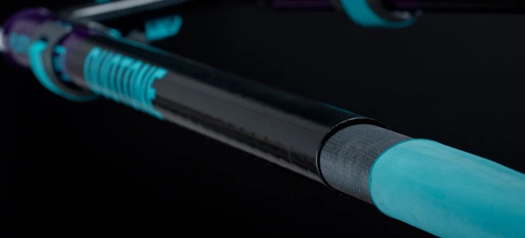 Bom-Duotone-Platinum-SLS-Carbom-Shaft-2022.jpg