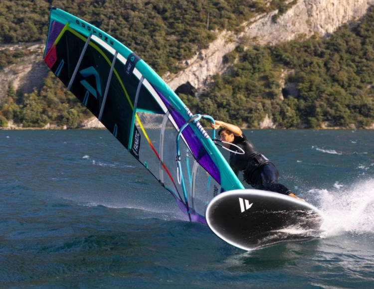 Deska-windsurf-Fanatic-Jag-Ltd-2022.jpg