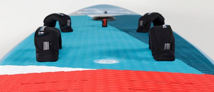 WindSUP-Starboard-2022-INFL-iGO-ZEN-straps.jpg