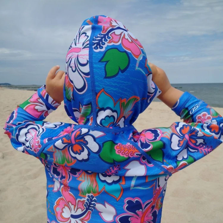 Lycra-Dakine-Girls-Hoodie-Ocean-Flower-pattern.jpg