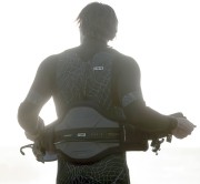 48252-4710_Trapez-Ion-Axxis-do-kitesurfingu-fitting-2025-blue-nights.jpg