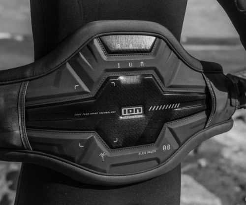 48252-4742_Trapez-windsurf-Ion-Radium-fittings-2025-black.jpg