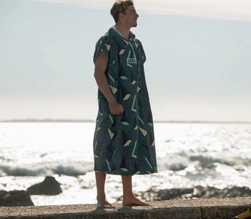 Poncho-Ion-core-Hood-crazy-palms-2025.JPG