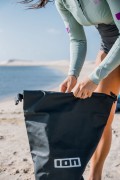 48900-7098_Torba-worek-ion-dry-bag-opened-2024.jpg