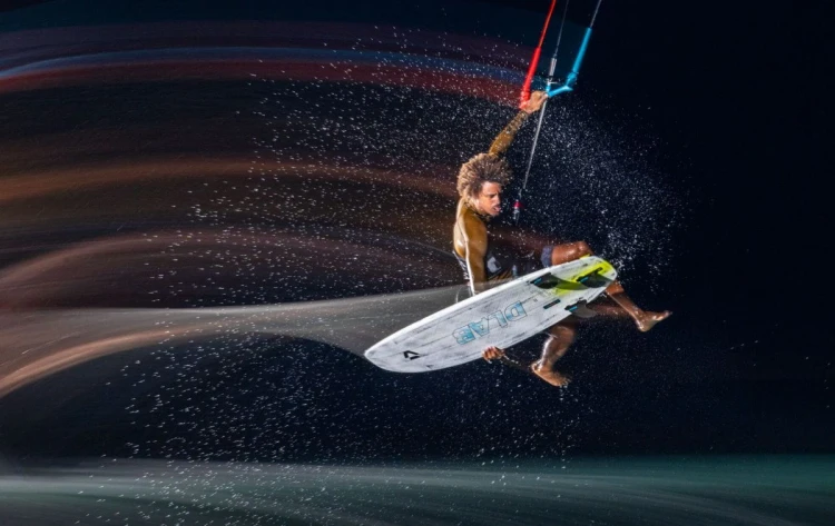 Duotone-Trust-Bar-with-WhipD-LAB-wave-kiteboard.jpg