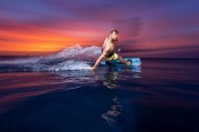 Deska-Duotone-Jaime-SLS-twin-tip-kiteboard-on-the-water-at-the-sunset-2026.jpg