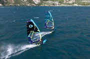 DTW-żagiel-Duotone-E-Pace-with-windsurf-board-Eagle-SLS-on-racing-2025.jpg
