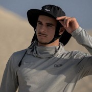 48260-7085_kapelusz-czapka-ion-beach-hat-on-model-boy-2026-black.jpg