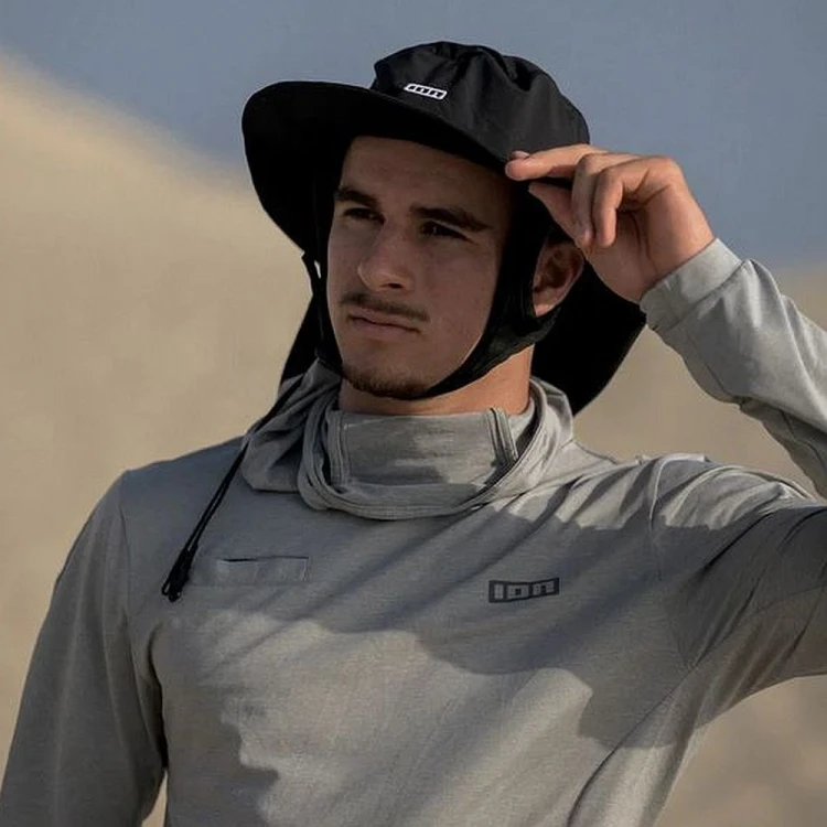 48260-7085_kapelusz-czapka-ion-beach-hat-on-model-boy-2026-black.jpg