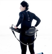48253-4727-Trapez-Ion-Nova-side-fitting-on-model--2026-Black.jpg